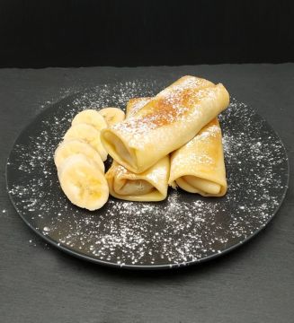 Млинці з бананом та згущеним молоком