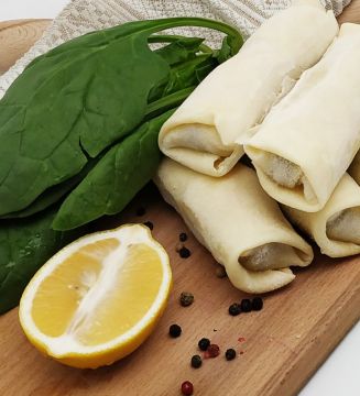 Млинці з червоною рибою та шпинатом