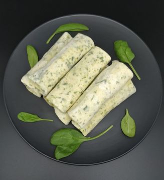 Блинчики шпинатные с крем сыром