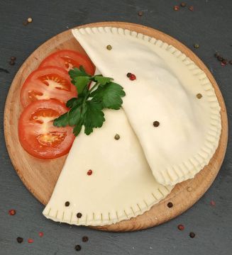 Чебуреки «Кримські» зі свининою, сиром та помідорами