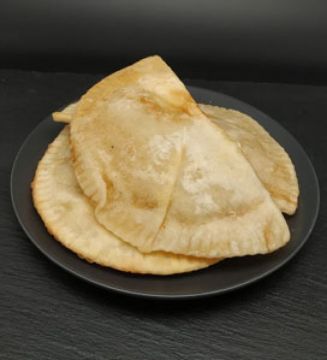 Чебуреки «Вегетаріанські» з кисломолочним сиром та зеленню