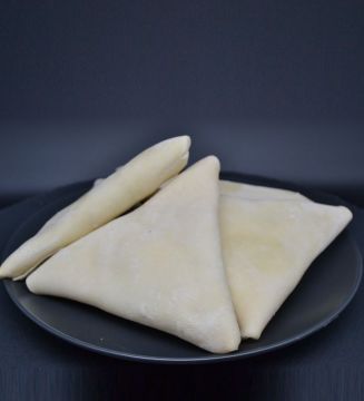 Бендерики «Молодіжні» з кисломолочним сиром та зеленню