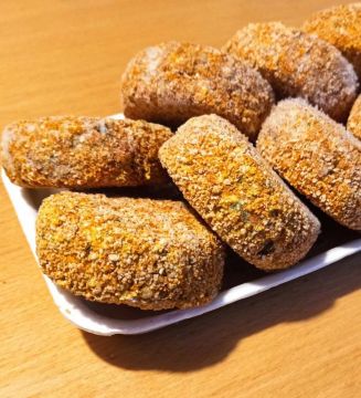 Котлети «Фітнес» вівсяні з брокколі та грибами без м'яса