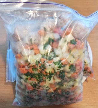 Суп з фрикадельками