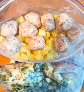 Суп з фрикадельками