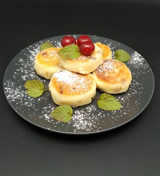 Сирники з родзинками