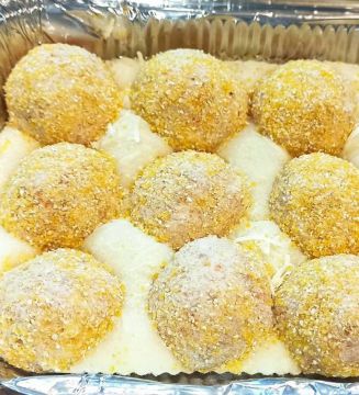 Тефтелі курячі у сирному соусі