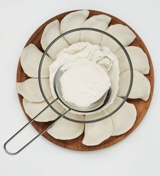 Вареники з картоплею та грибами