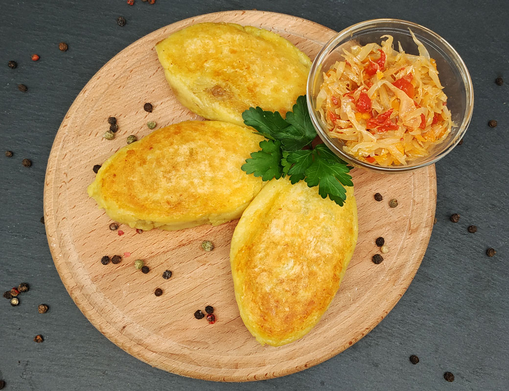 Заморожені картопляні зрази на сковороді, в духовці, мультиварці